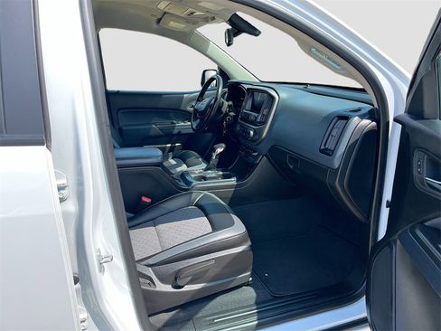 Used 2022 Chevrolet Colorado Z71 image 25