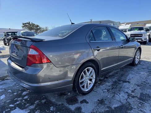 Used 2010 Ford Fusion SEL image 9