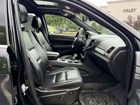 Used 2022 Jeep Grand Cherokee Limited w/ Trailer Tow Group IV AWD/4WD image 12