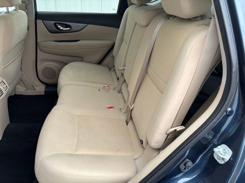 Used 2016 Nissan Rogue SV w/ SV Premium Package image 25