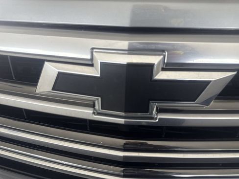 Certified 2023 Chevrolet Silverado 1500 High Country AWD/4WD image 32