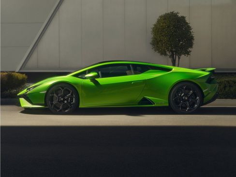Used 2024 Lamborghini Huracan Tecnica RWD image 1