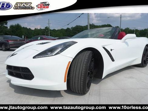 Used 2019 Chevrolet Corvette Stingray Convertible w/ Carbon Flash Badge Package RWD image 4