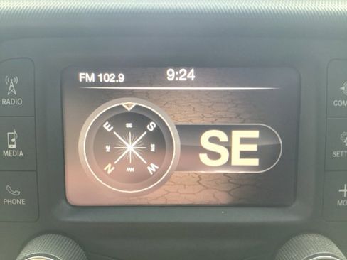 Used 2018 Jeep Wrangler Unlimited Sport image 40