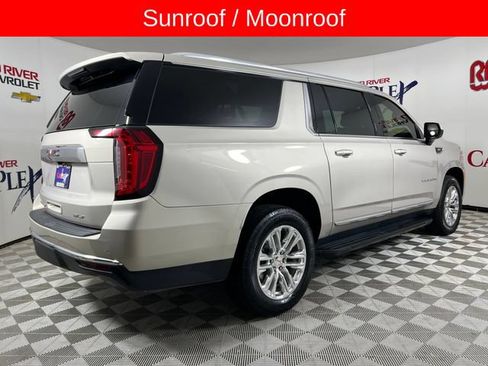 Used 2023 GMC Yukon XL SLT RWD image 9