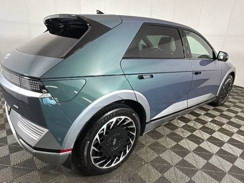 Used 2023 Hyundai Ioniq 5 Limited AWD/4WD image 2