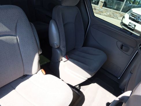Used 2002 Dodge Grand Caravan Sport image 18
