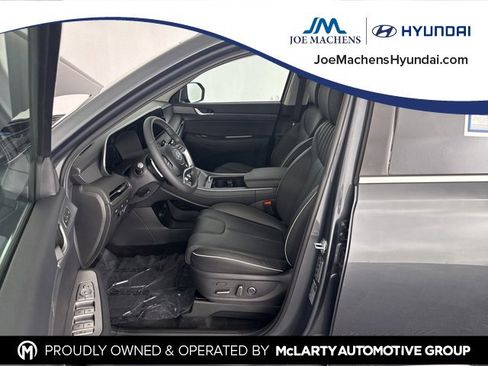 Certified 2025 Hyundai Palisade Limited image 24