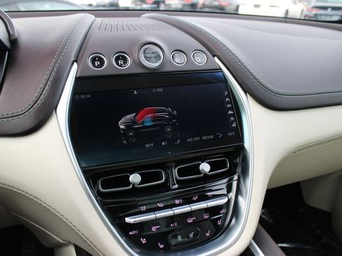 Used 2023 Aston Martin DBX Base image 15