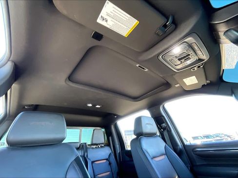 Used 2024 GMC Sierra 2500 AT4 w/ AT4 Premium Plus Package image 13