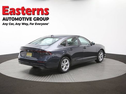Used 2025 Honda Accord LX image 39