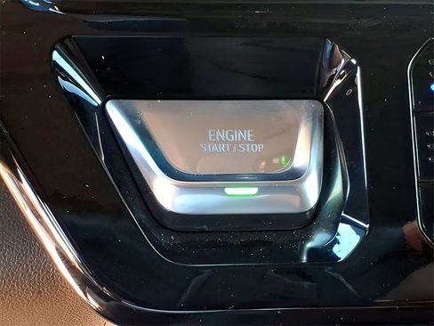 Used 2024 GMC Sierra 2500 Denali w/ Denali Reserve Package image 16