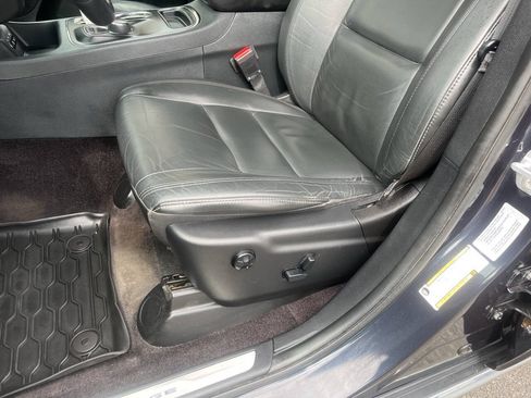 Used 2016 Dodge Durango Limited w/ Nav & Power Liftgate Group AWD/4WD image 15
