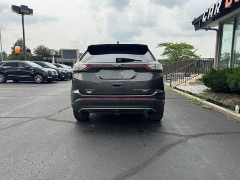 Used 2016 Ford Edge Titanium w/ Equipment Group 302A AWD/4WD image 5
