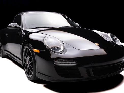 Used 2011 Porsche 911 Carrera GTS RWD image 40