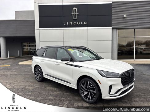 New 2026 Lincoln Aviator Black Label AWD/4WD image 1
