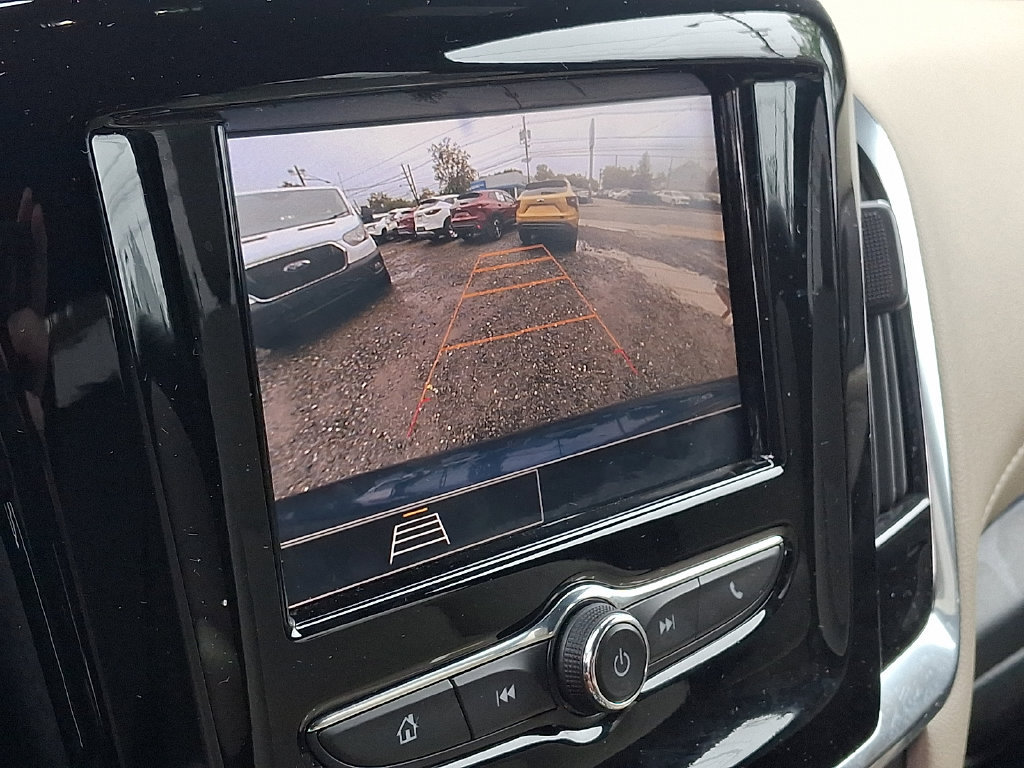 Used 2023 Chevrolet Traverse LS w/ Safety Package AWD/4WD image 17