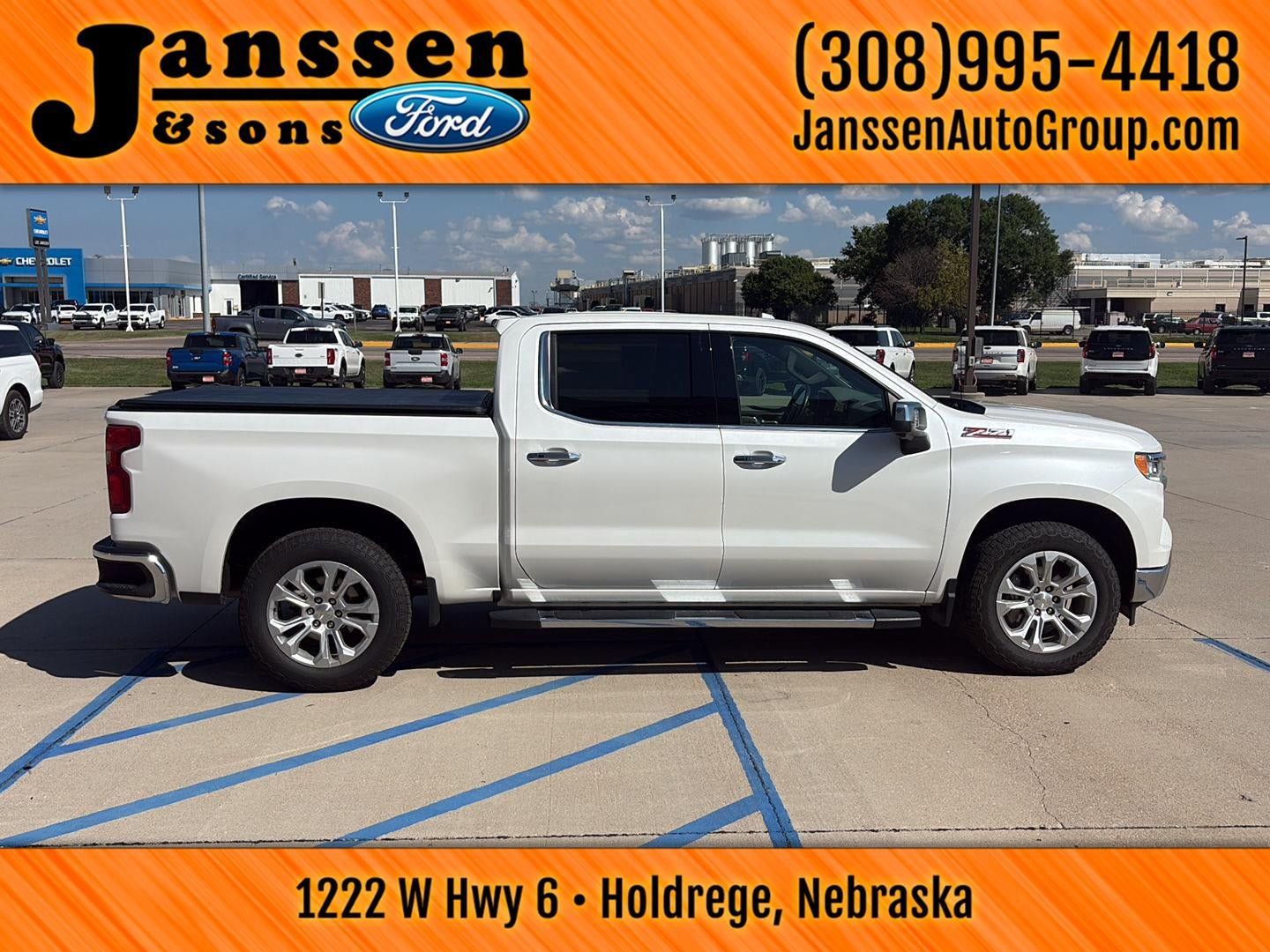 Used 2023 Chevrolet Silverado 1500 LTZ AWD/4WD image 5