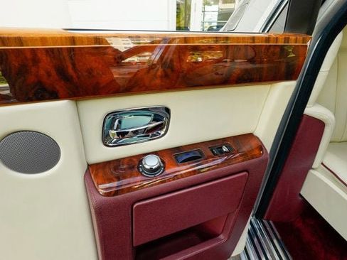 Used 2013 Rolls-Royce Phantom Sedan image 92