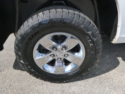 Used 2016 RAM 1500 Classic SLT RWD image 29