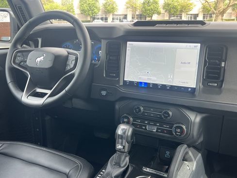 New 2025 Ford Bronco Big Bend w/ Black Diamond Package image 3