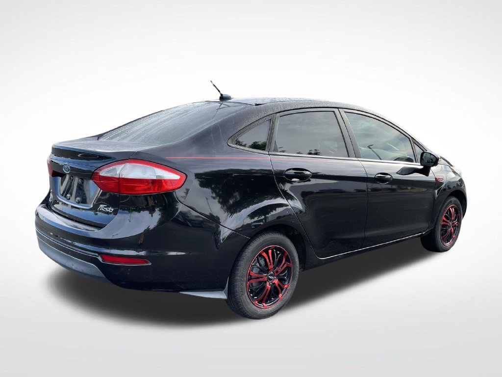 Used 2015 Ford Fiesta SE FWD image 7