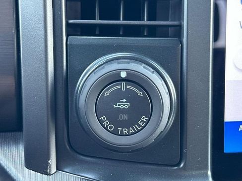 New 2025 Ford F150 Lariat w/ Equipment Group 501A Mid image 30