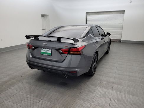 Used 2024 Nissan Altima 2.5 SR FWD image 9