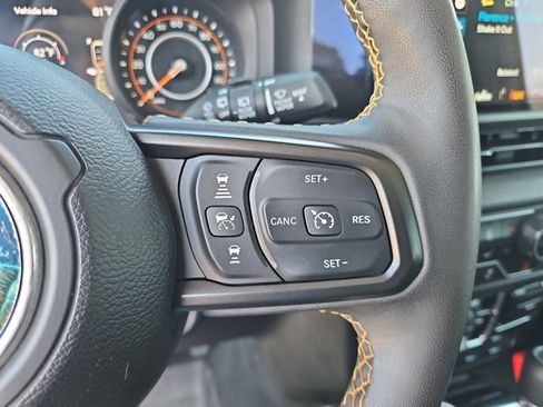 Used 2024 Jeep Wrangler Willys image 22