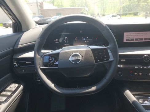 New 2025 Nissan Murano SV image 30