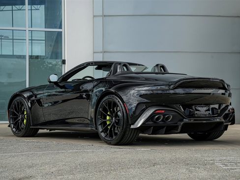 New 2026 Aston Martin V8 Vantage Roadster image 12