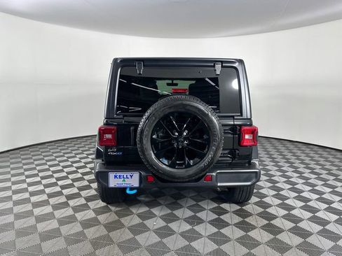 Used 2023 Jeep Wrangler Unlimited Sahara w/ Cold Weather Group AWD/4WD image 6