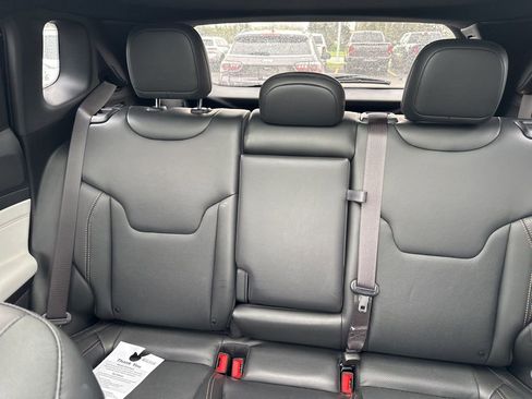 Used 2023 Jeep Compass Limited w/ Sun and Sound Group AWD/4WD image 13