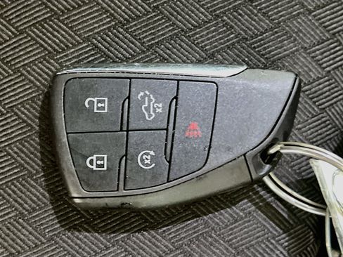 Used 2026 Chevrolet Silverado 1500 LT AWD/4WD image 36