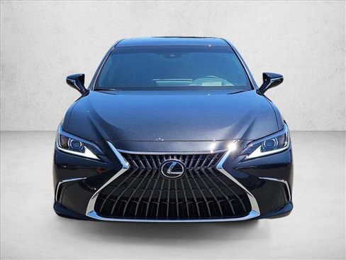 Used 2025 Lexus ES 300h w/ Premium Package FWD image 2