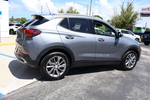 Used 2022 Buick Encore GX Essence w/ Advanced Technology Package FWD image 8