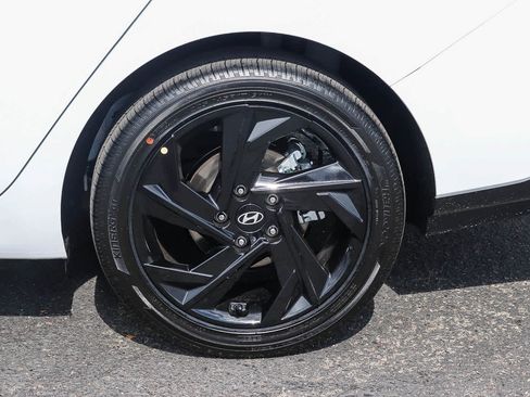 New 2026 Hyundai Elantra SEL Sport Premium image 11