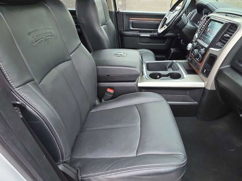 Used 2019 RAM 1500 Laramie w/ Convenience Group image 18