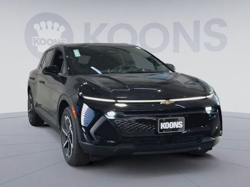 New 2026 Chevrolet Equinox EV LT image 4