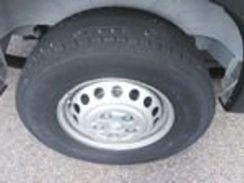 Used 2024 RAM ProMaster 2500 w/ Convenience Group FWD image 21