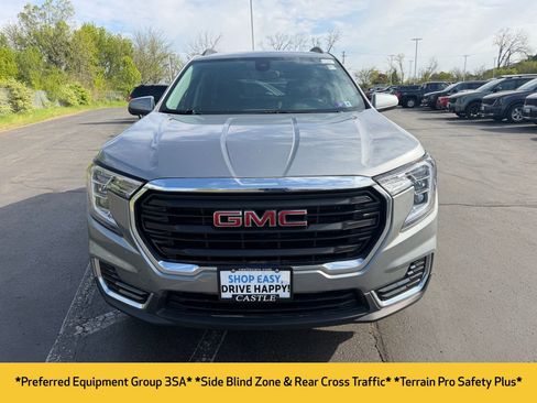 Used 2023 GMC Terrain SLE w/ Driver Convenience Package AWD/4WD image 2