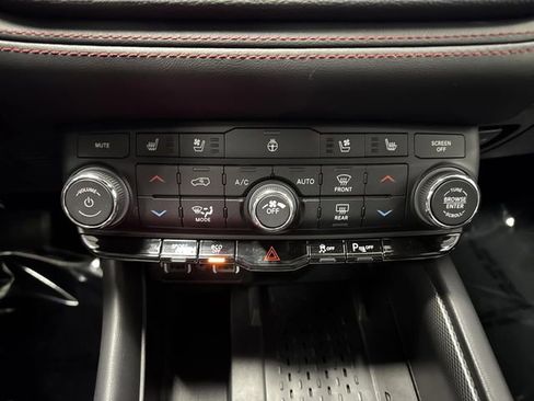 Certified 2025 Dodge Durango R/T image 20