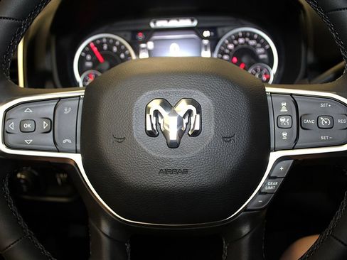 New 2026 RAM 2500 Big Horn AWD/4WD image 11