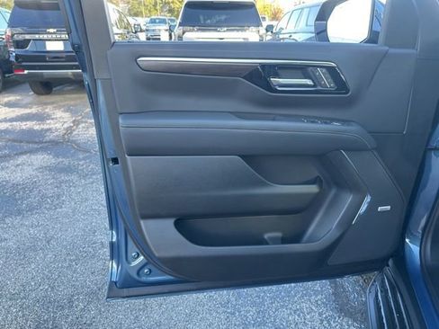 New 2026 Chevrolet Suburban Premier w/ Sun And Tow Package image 11