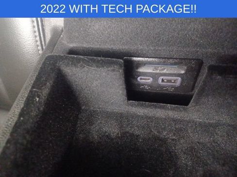 Used 2022 Cadillac XT6 Luxury FWD image 32