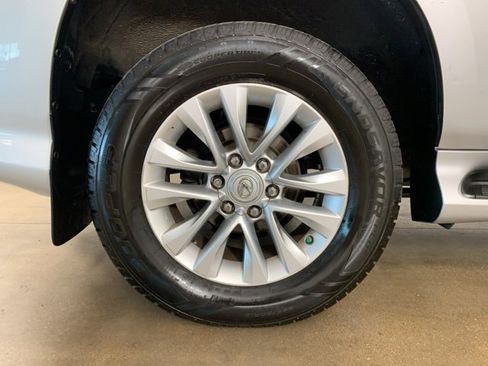 Used 2014 Lexus GX 460 image 43