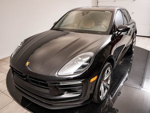 Certified 2023 Porsche Macan S AWD/4WD image 19
