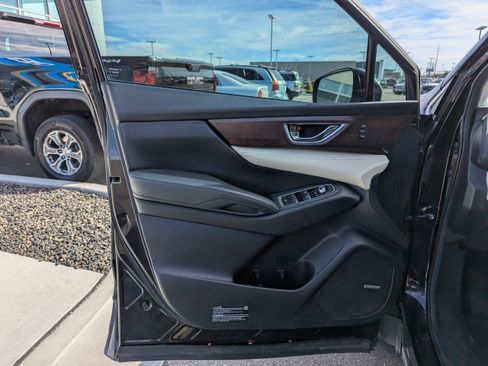 Used 2022 Subaru Ascent Touring w/ Popular Package #2A image 10