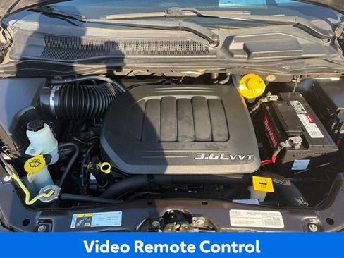 Used 2018 Dodge Grand Caravan GT FWD image 18