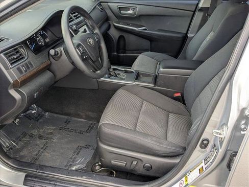 Used 2015 Toyota Camry LE image 15